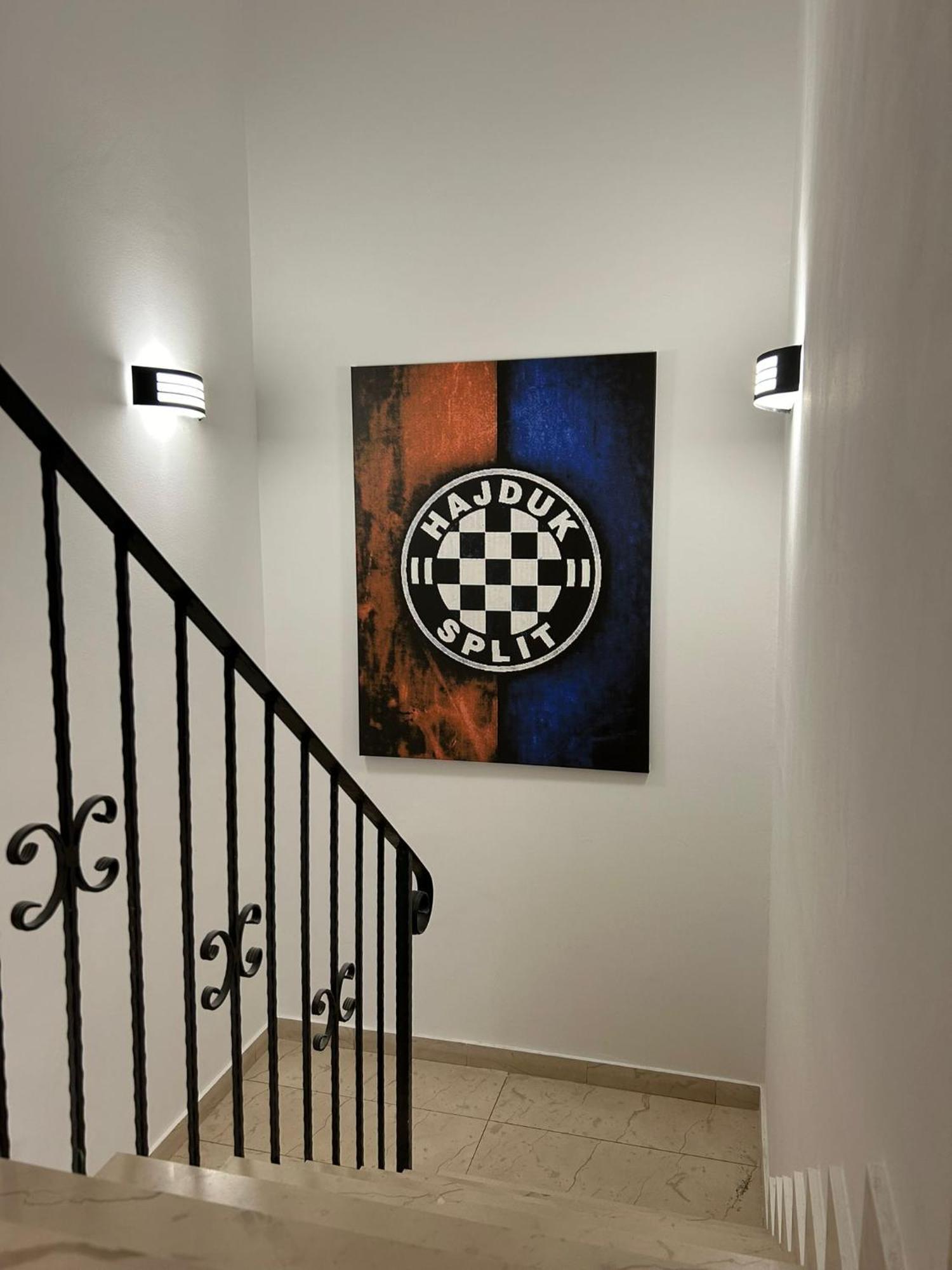 Apartment Dalmatinos Split Znjan Exteriör bild